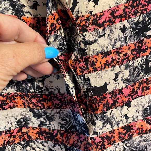 MADEWELL Broadway Broome floral striped 100% SILK 1/2 way button front blouse L - Picture 5 of 11